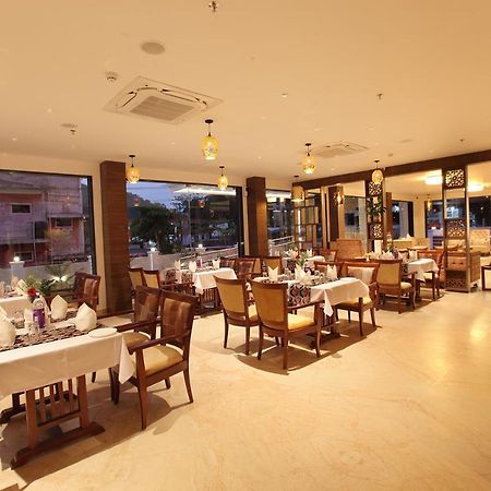 Muvattupuzha Hotel Maria Park מראה חיצוני תמונה