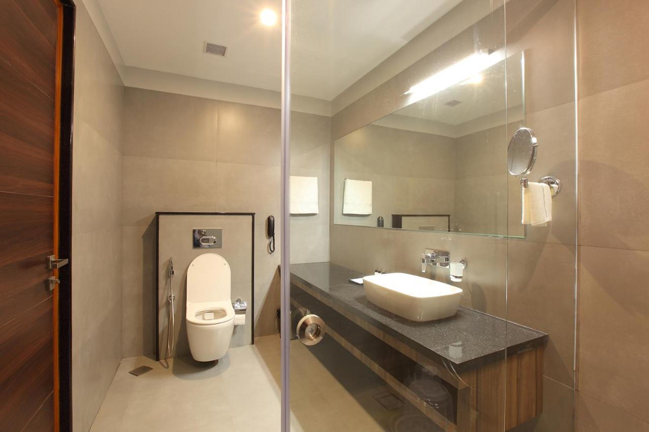 Muvattupuzha Hotel Maria Park מראה חיצוני תמונה